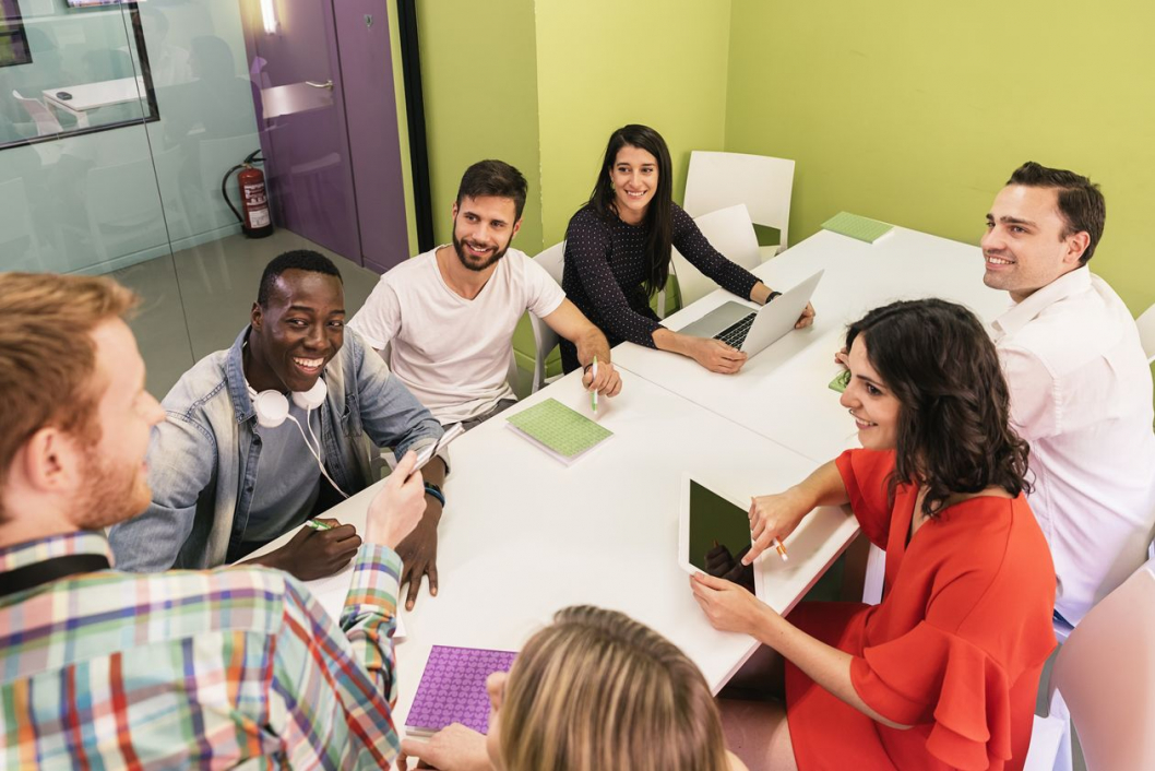 Unsere Deutsch-Intensivkurse sind beliebt, um Deutsch für die Anwendung im Arbeitsumfeld zu lernen.